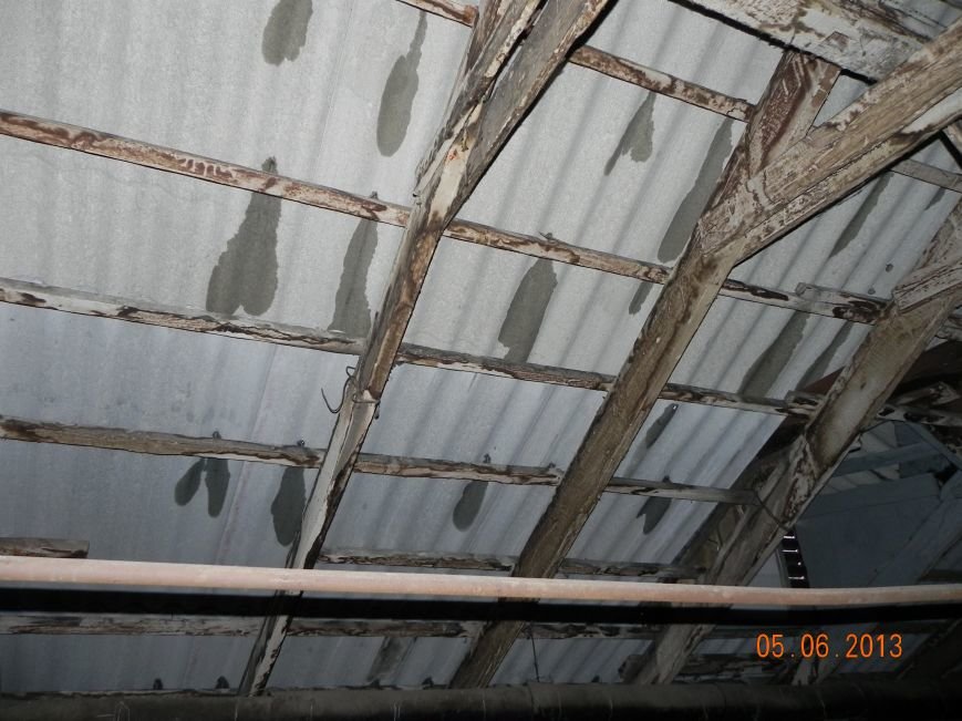 Ремонт крыши по-Кременчугски: обещанного три года ждут (ФОТО и ВИДЕО) (фото) - фото 4