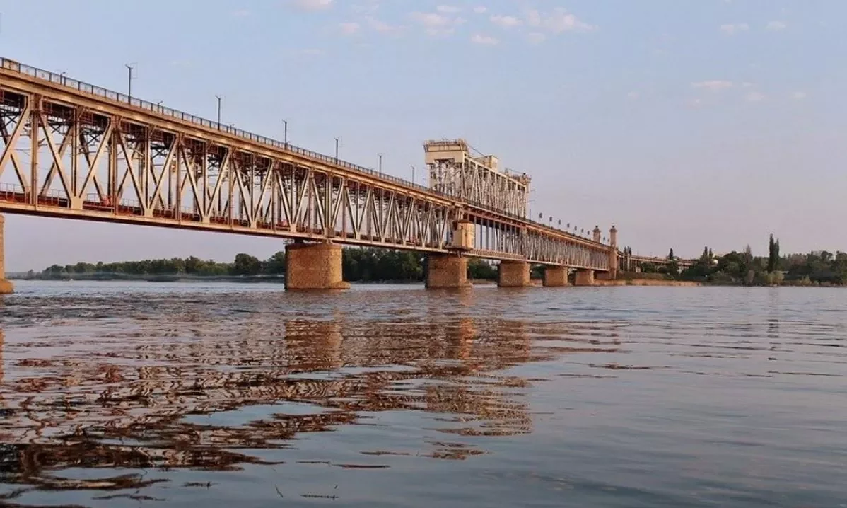 Через ремонт на Крюківському мосту великі затори