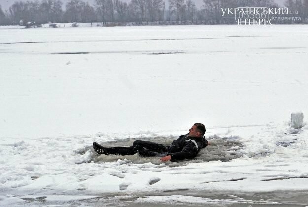 Що робити, якщо провалився під лід: основні правила безпеки на воді взимку, фото-2