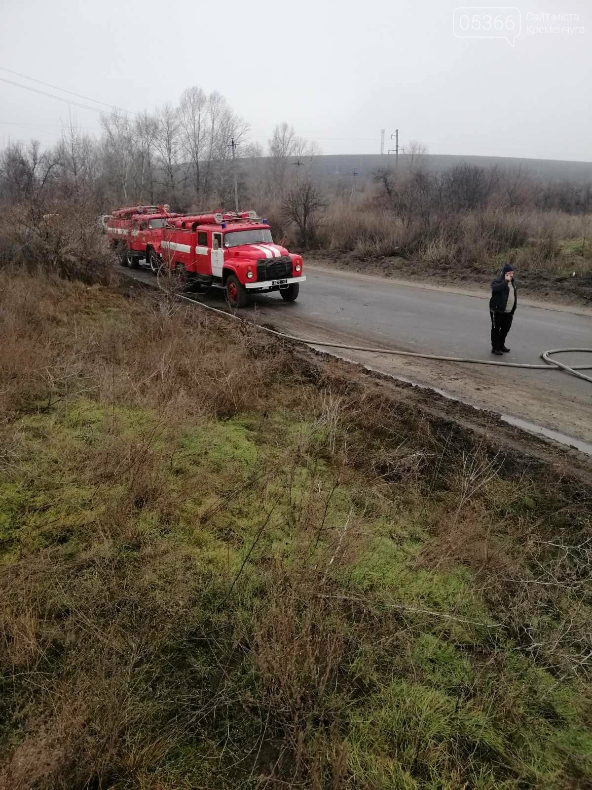 В Кременчуцькому районі під час руху загорівся шкільний автобус. Фото, фото-2