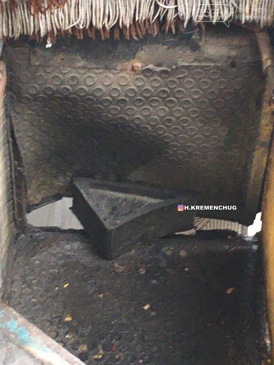 У Кременчуці виявлено VIP- маршрутку: з прозорою підлогою для огляду доріг, фото-2