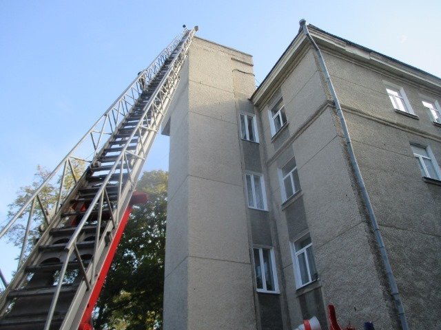 Демонтаж аварійної ливнівки