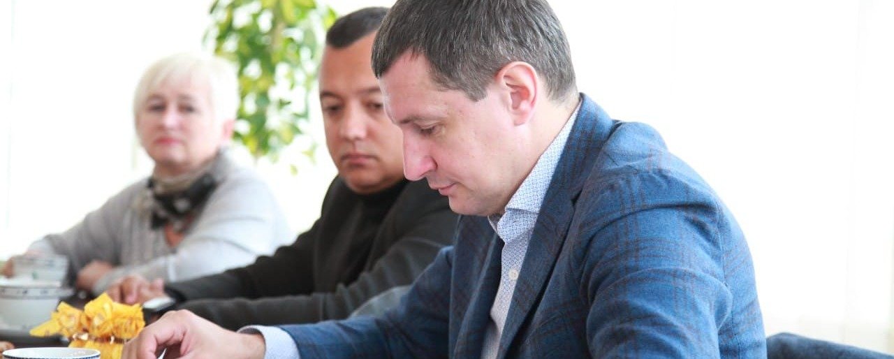 Роман Семенуха: "Не модернізуємо Україну - втратимо державність" Роман Семенуха: "Не модернізуємо Україну - втратимо державність" , Эвелина Яблонська