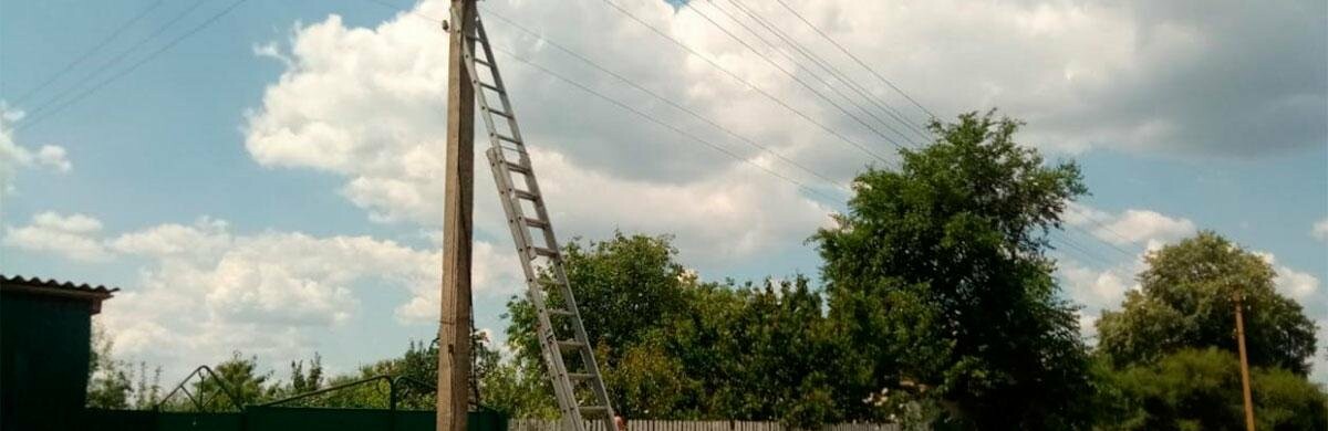 Без свідомості: хлопця на Полтавщині вразило струмом