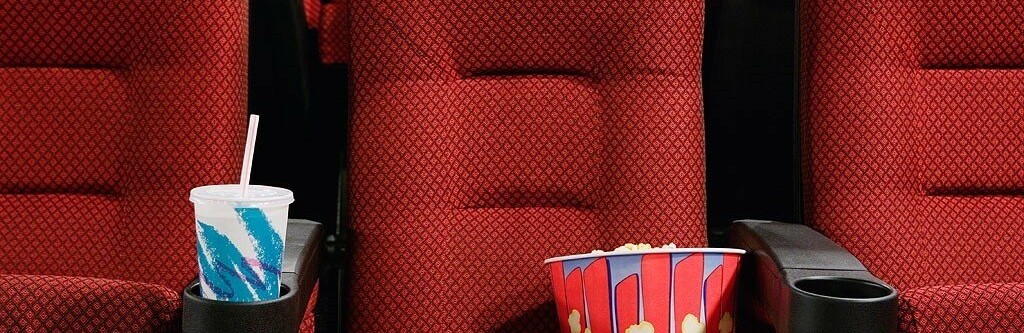 У «червоних» зонах в Україні працюватимуть кінотеатри