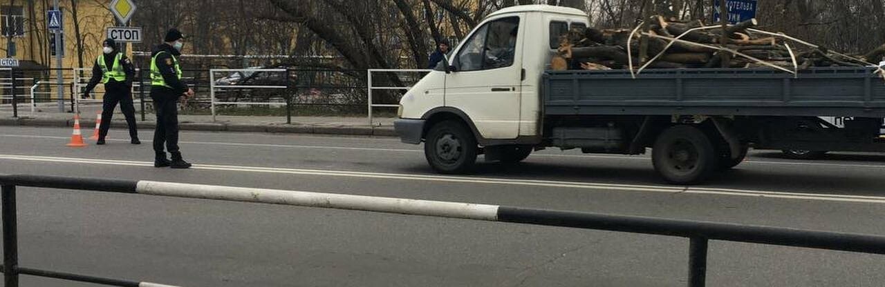 Стріляли на ураження: поліціянти Полтави шукають нападників зі зброєю. Відео