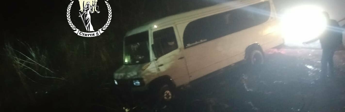 У сусідньому Світловодську автобус злетів у кювет