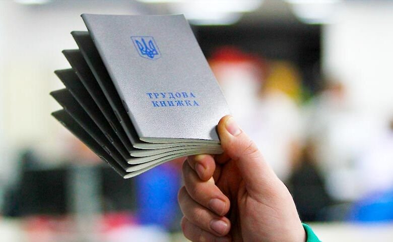 Відомо, на скільки підвищили пенсії у березні
