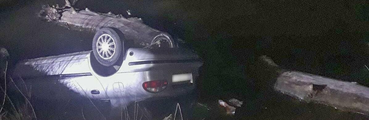 П’яний водій на Полтавщині злетів у Ворсклу