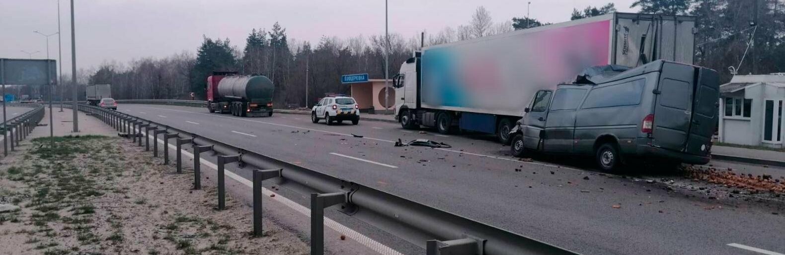 На Полтавщині зіткнулися три автівки: є потерпілий