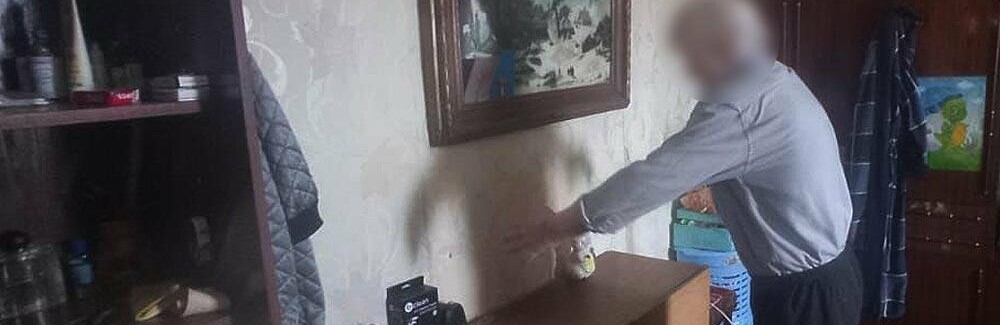 Забрали телевізор: горішньоплавнівці пограбували пенсіонера