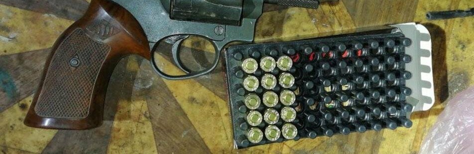 У Кременчуці батькові, який захищав сина погрожували вогнепальною зброєю