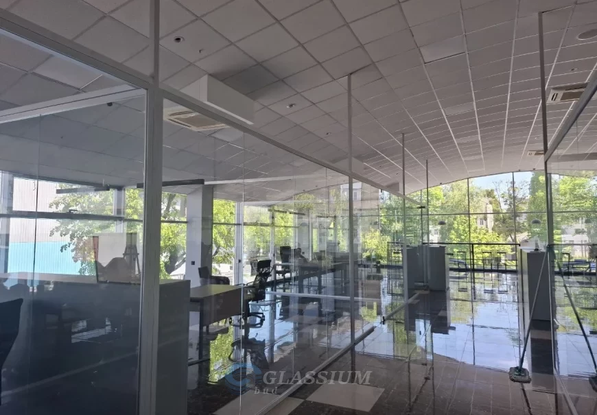 Екологічність скляних перегородок