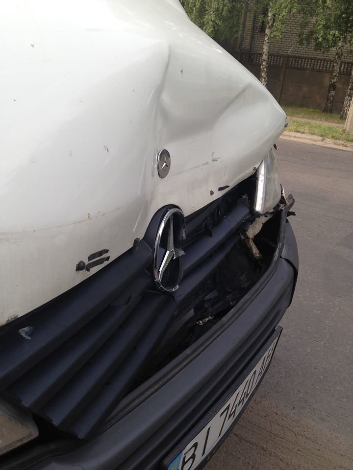 261856_551980744861594_889002170_n