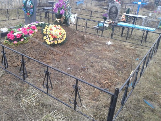 Под Полтавой задержана группа осквернителей могил (ФОТО) (фото) - фото 1